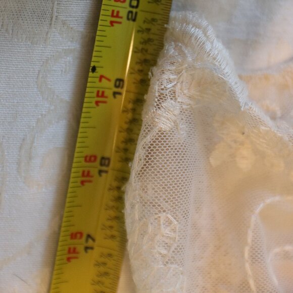 Adiva Lightweight Gauze Sheer Embroidered Sleeveless Blouse  XL Casual Summer - Picture 13 of 16